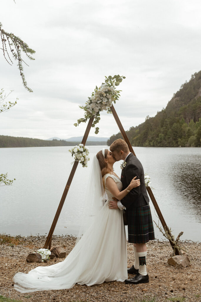 romantic scottish highlands elopement